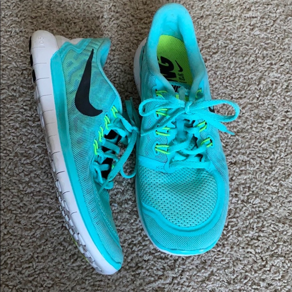 *SOLD* Nike Free Run 5.0 Teal Size 7